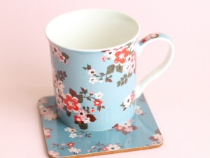 Taza flores Katie con posatazas